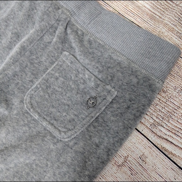 New hollister velour tracksuit - Size S - Picture 10 of 11